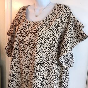 She + Sky Cheetah Print Pullover Top Size 1XL
